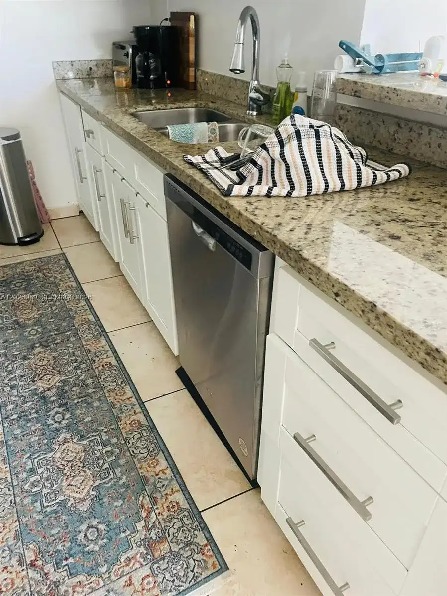 10393 N Kendall Dr # U6, Miami FL 33176 photo 4