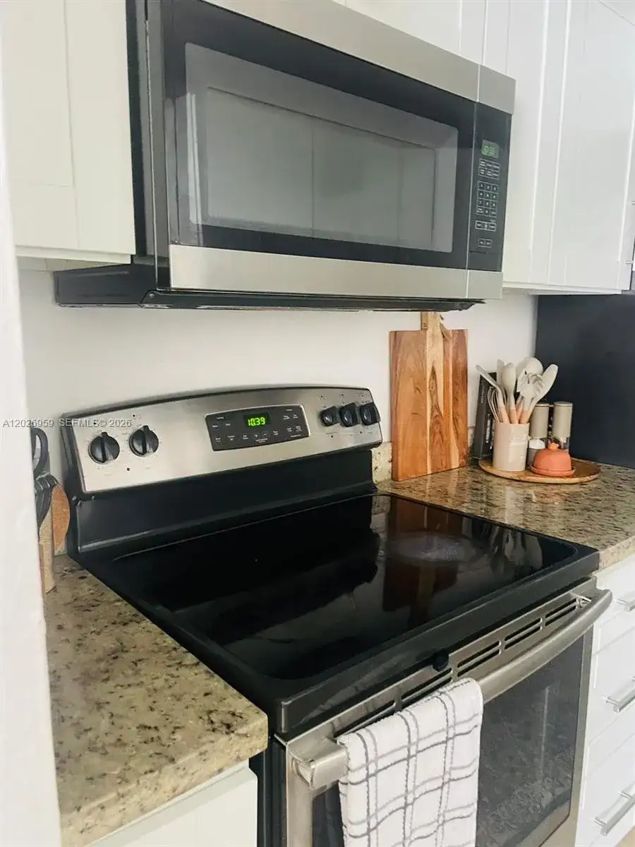 10393 N Kendall Dr # U6, Miami FL 33176 photo 5