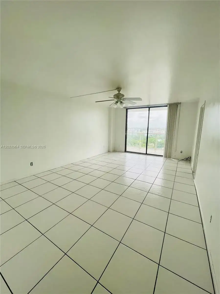 13499 Biscayne Blvd # 1613, North Miami FL 33181 photo 3