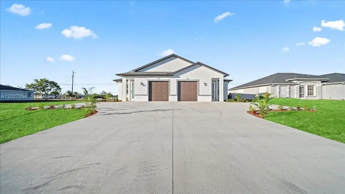 1318/1320 NE 16TH TER, Cape Coral FL 33909 photo 2