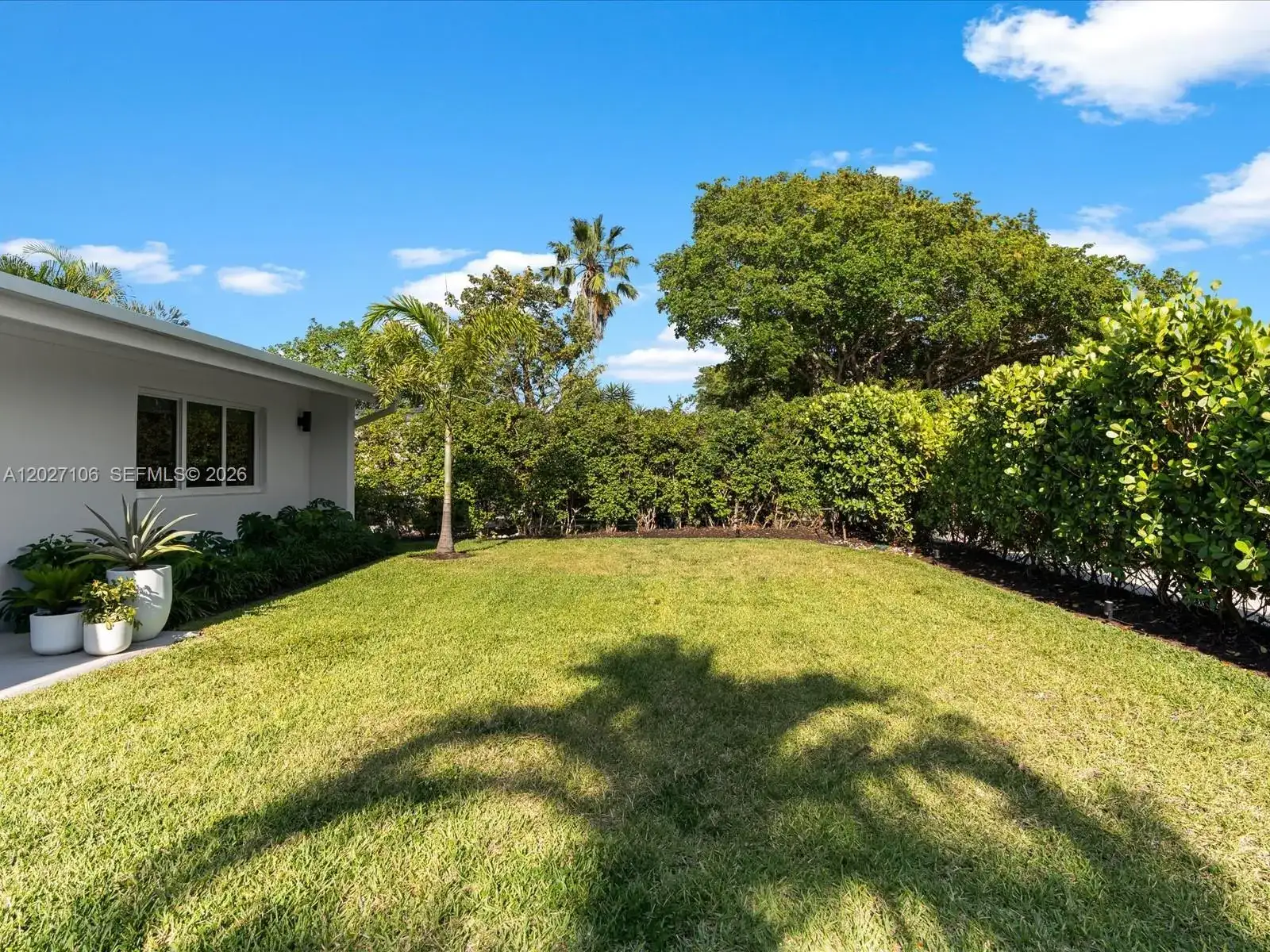 1945 Alamanda Dr # 0, North Miami FL 33181 photo 2