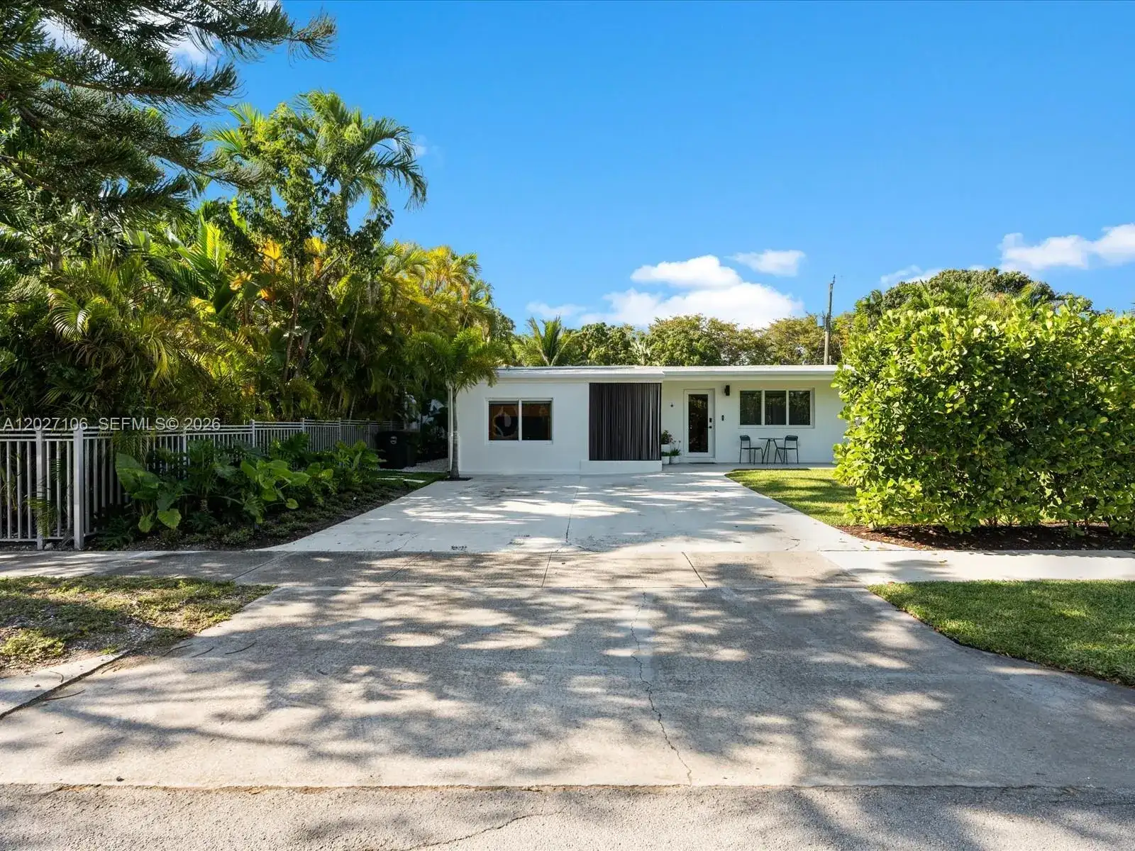 1945 Alamanda Dr # 0, North Miami FL 33181 photo 3