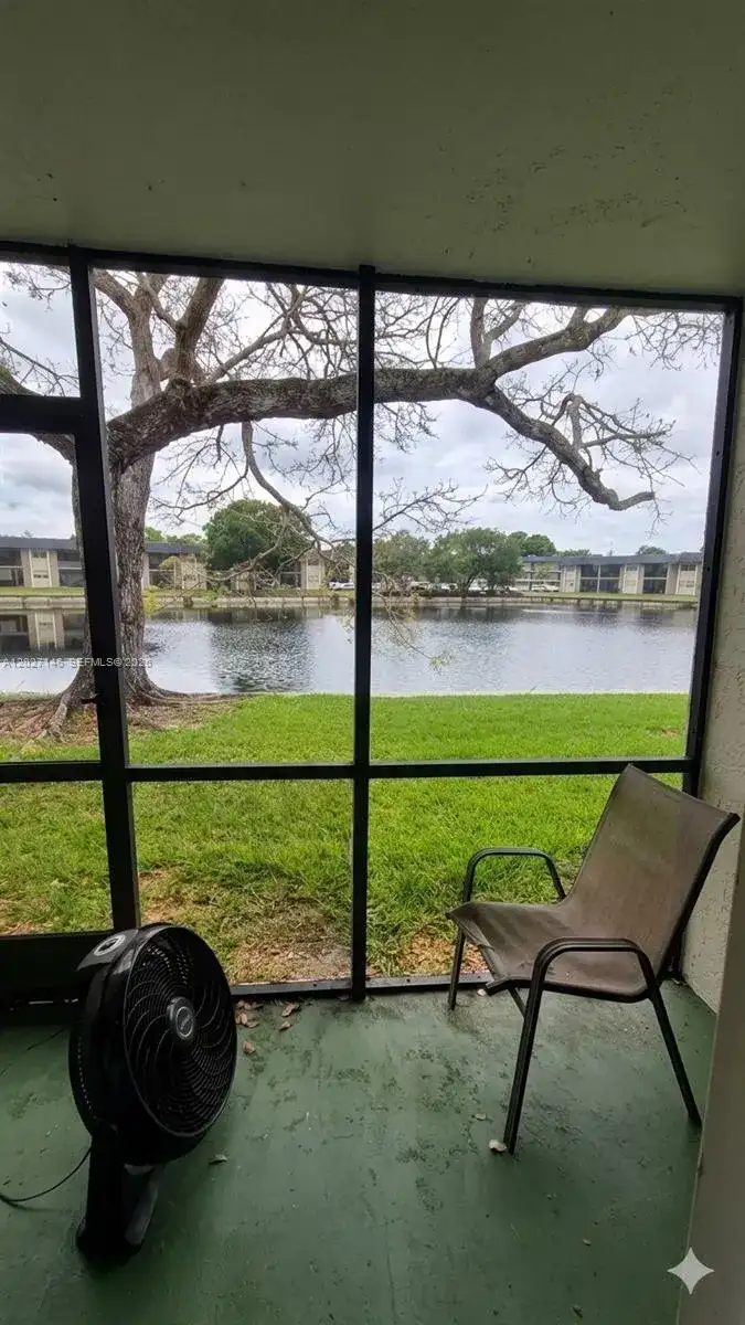 7920 N Colony Cir N # 103, Tamarac FL 33321 photo 2