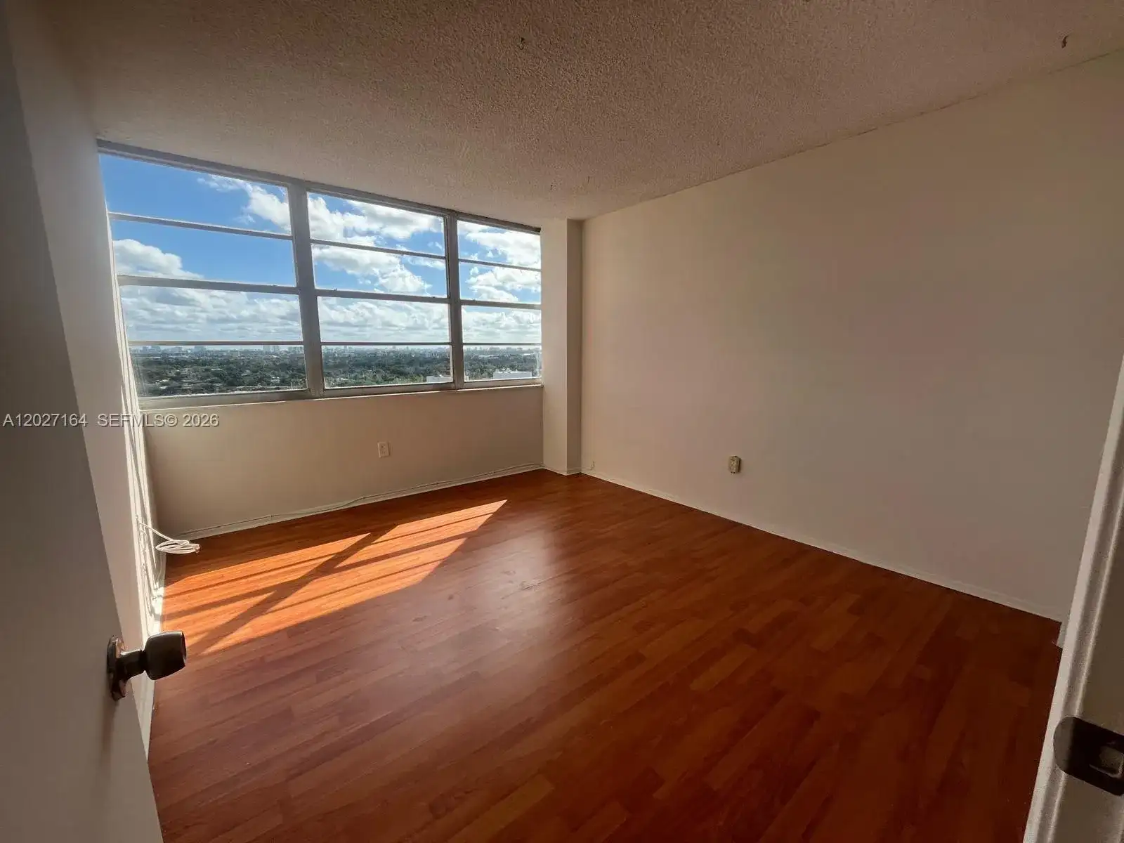 1351 NE Miami Gardens Dr # 1625E, Miami FL 33179 photo 3