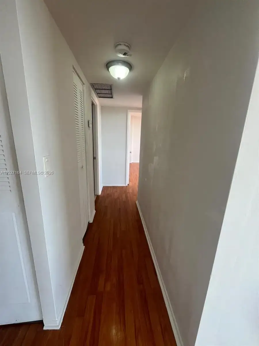 1351 NE Miami Gardens Dr # 1625E, Miami FL 33179 photo 5