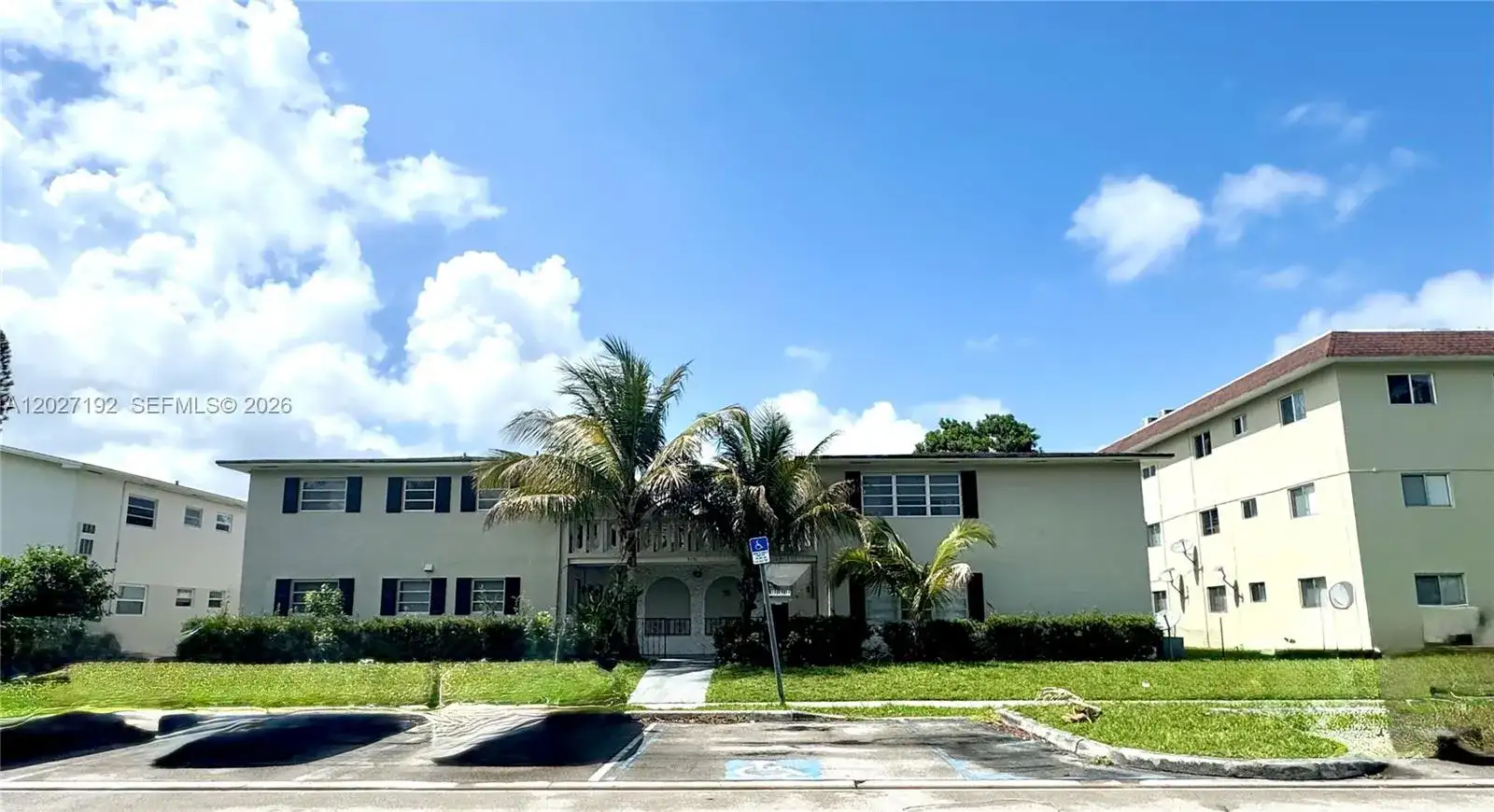 2151 NE 168th St, North Miami Beach FL 33162 photo 2