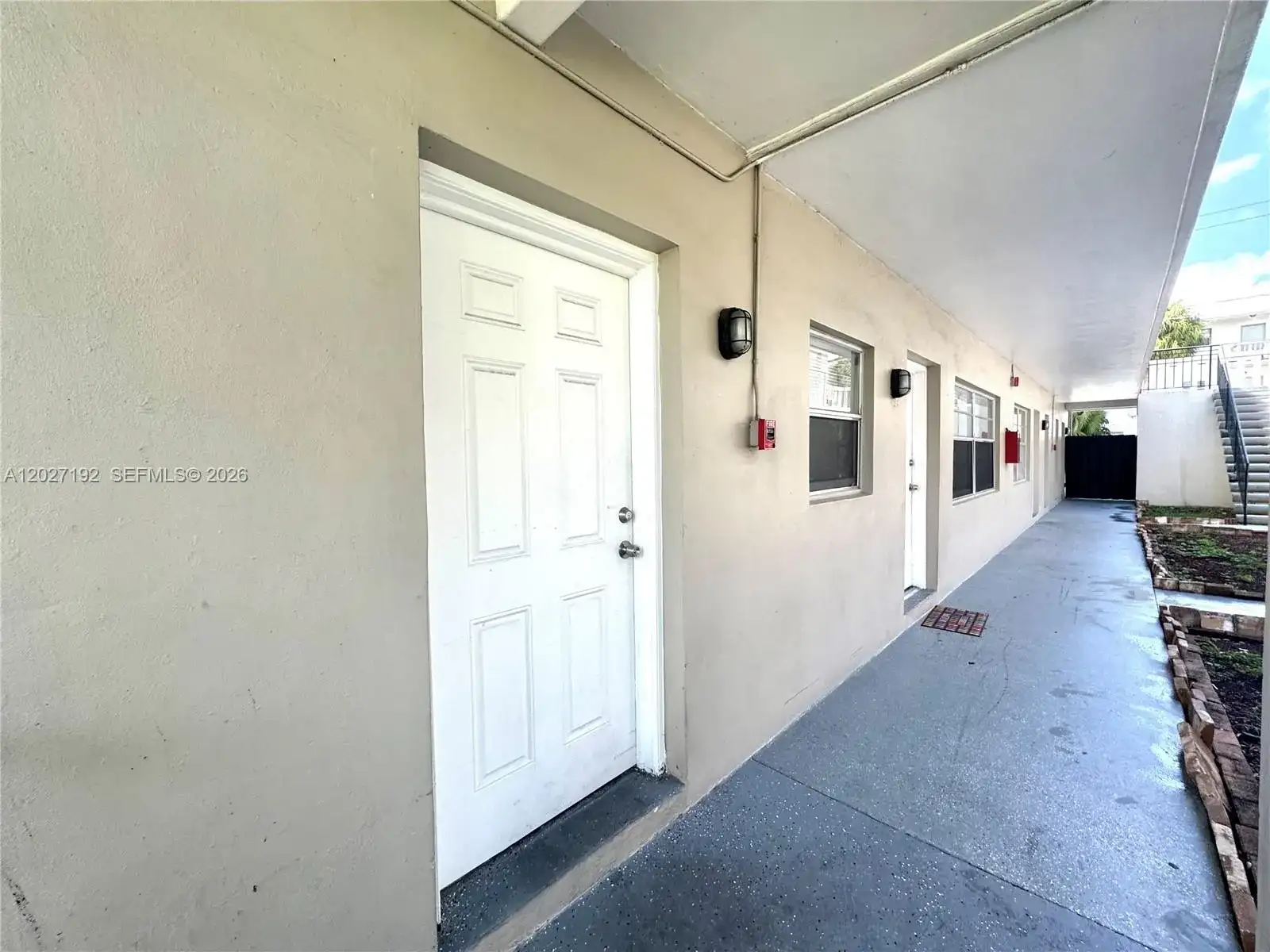 2151 NE 168th St, North Miami Beach FL 33162 photo 5
