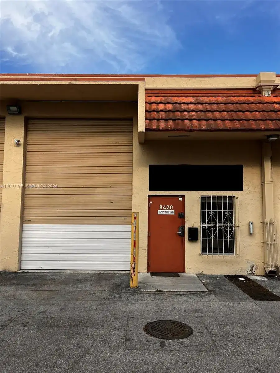 8420 NW 61st St, Miami FL 33166 photo 4