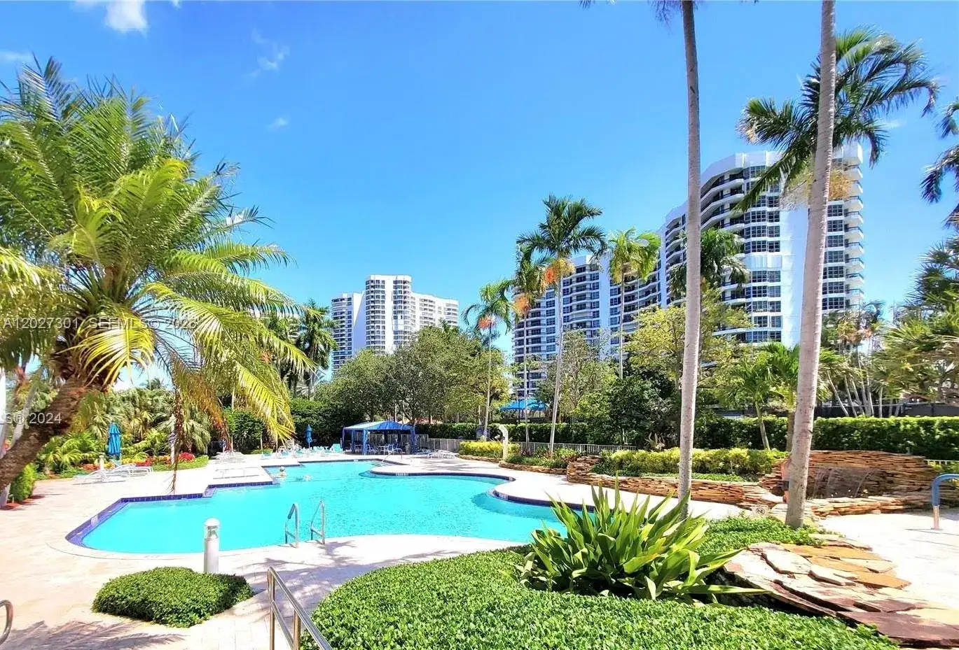 3500 Mystic Pointe Dr # 2003, Aventura FL 33180 photo 3