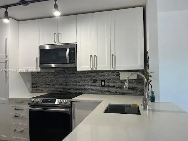 10054 Winding Lake Rd # 201, Sunrise FL 33351 photo 4