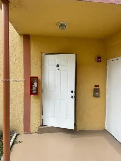 2850 NW 55th Ave # 1D, Lauderhill FL 33313 photo 3