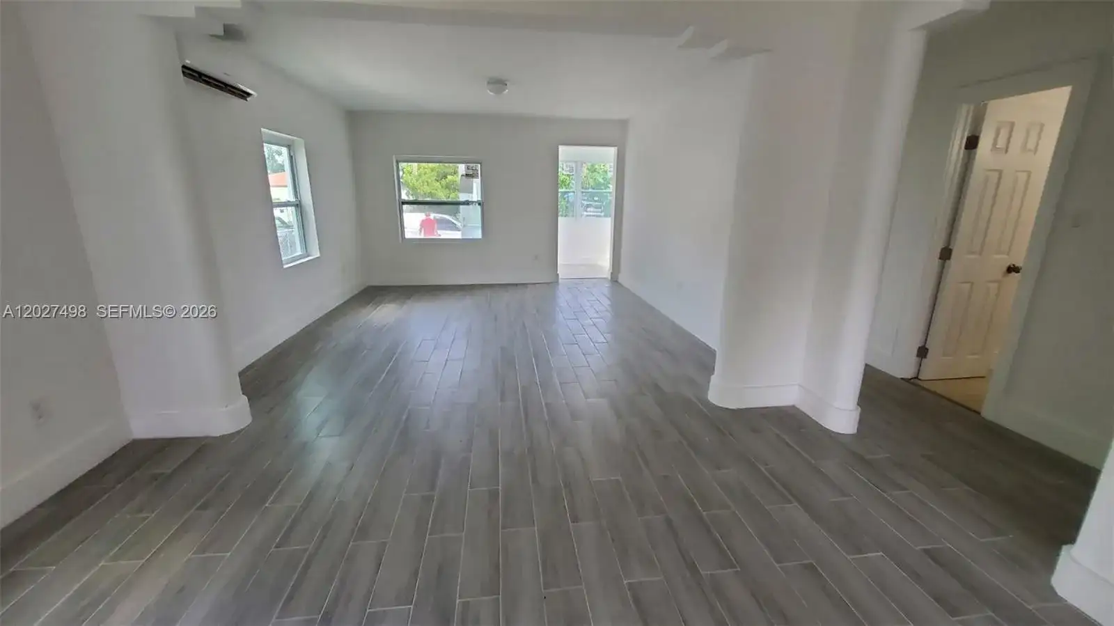 560 NW 53rd St, Miami FL 33127 photo 2