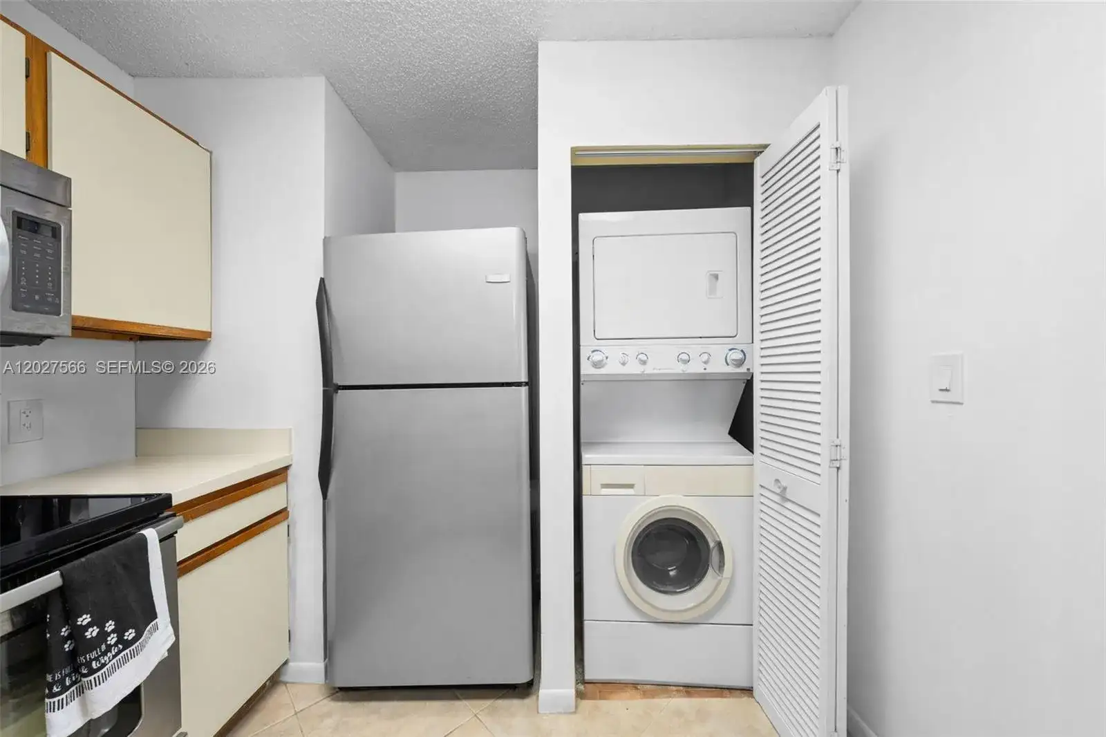 3405 NW 44th St # 205, Oakland Park FL 33309 photo 2