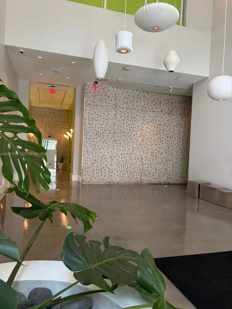 133 NE 2nd Ave # 913, Miami FL 33132 photo 2