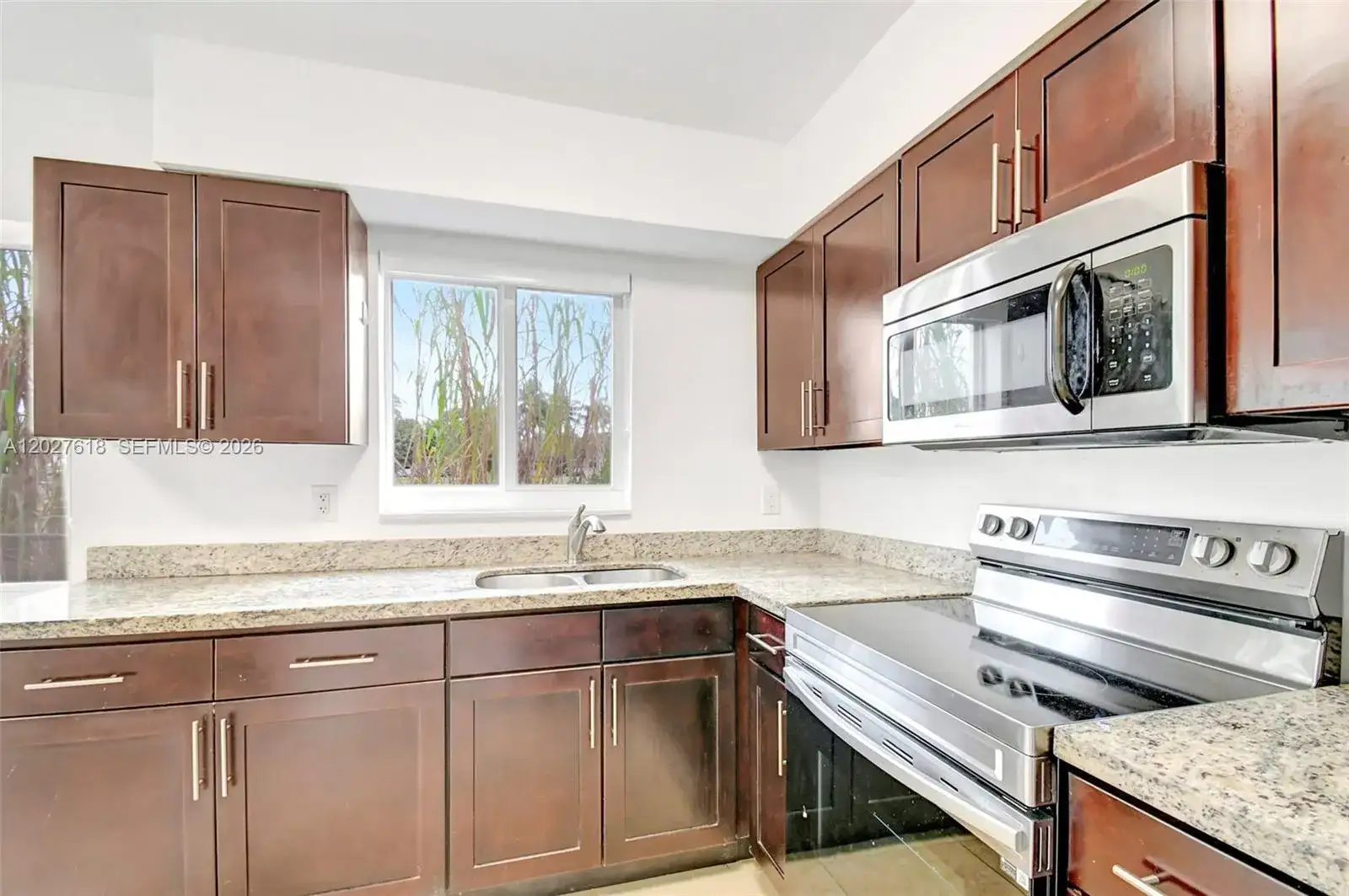 407 SE 9th Court # 1, Hallandale Beach FL 33009 photo 4