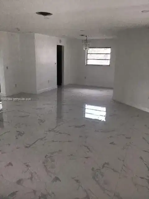 20600 NW 2nd Ct, Miami Gardens FL 33169 photo 5