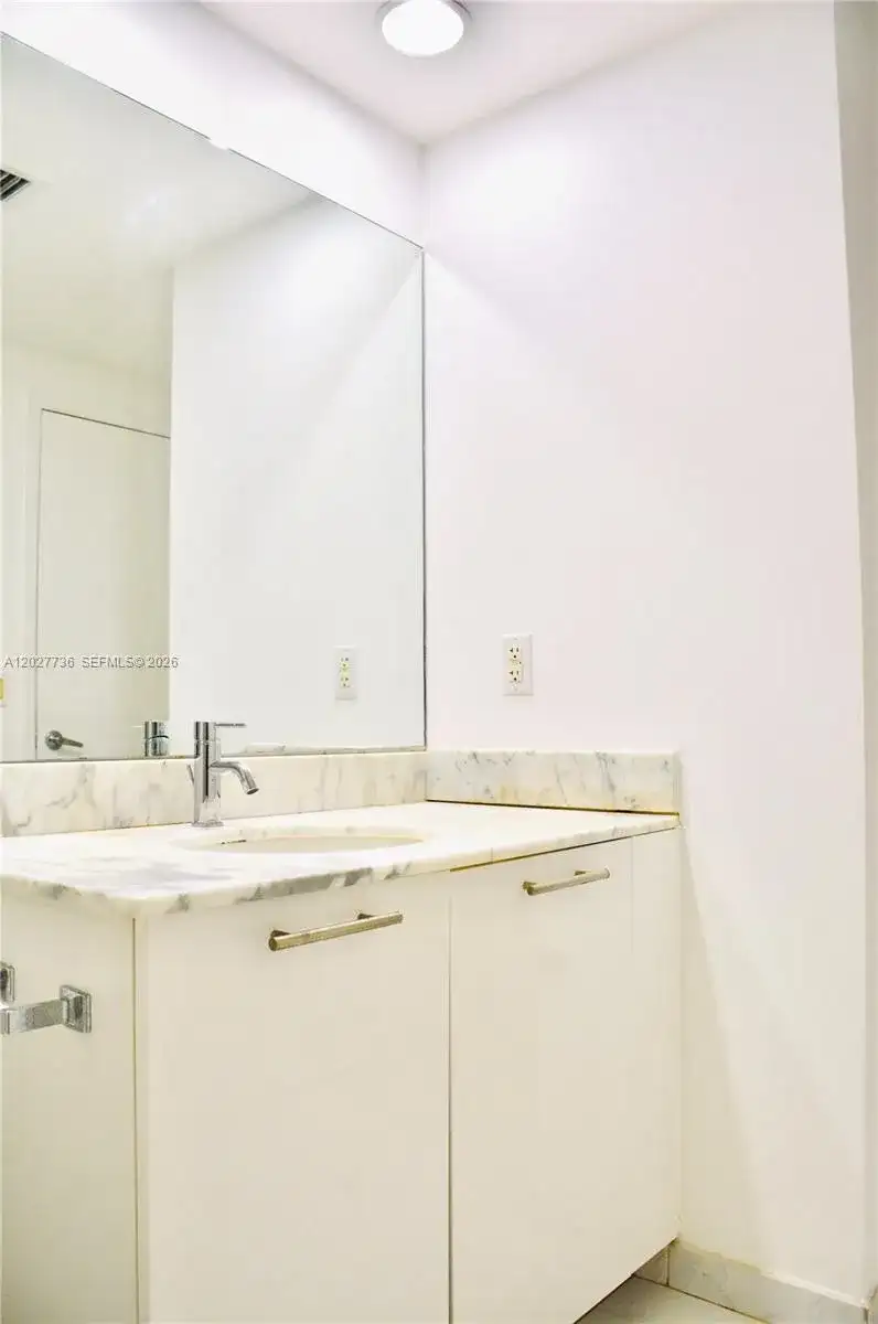 951 BRICKELL # 2609, Miami FL 33131 photo 3