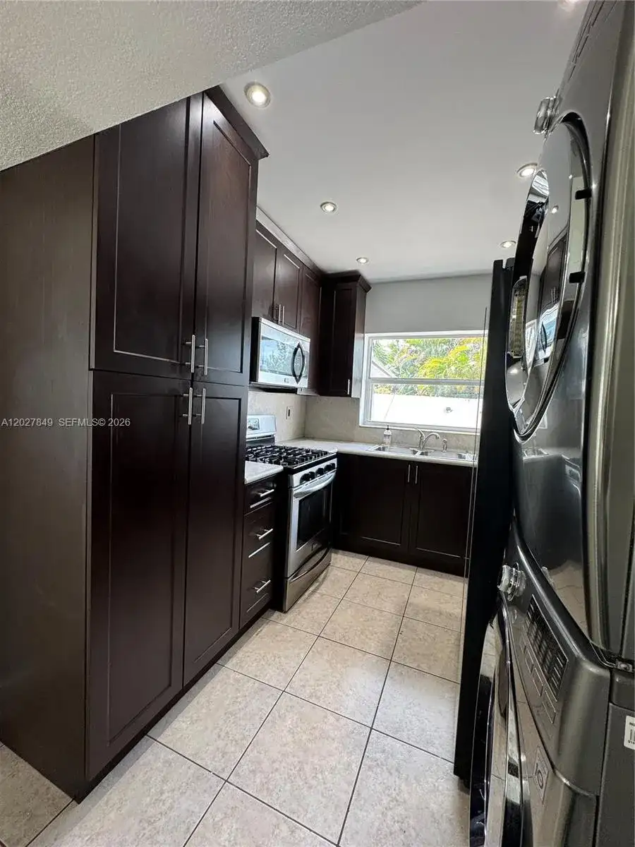 7420 Big Cypress Dr, Miami Lakes FL 33014 photo 5