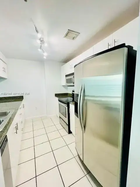 1200 Brickell Bay Dr # 4308, Miami FL 33131 photo 4