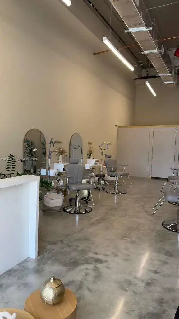 10890 NW 17th St, Sweetwater FL 33172 photo 4