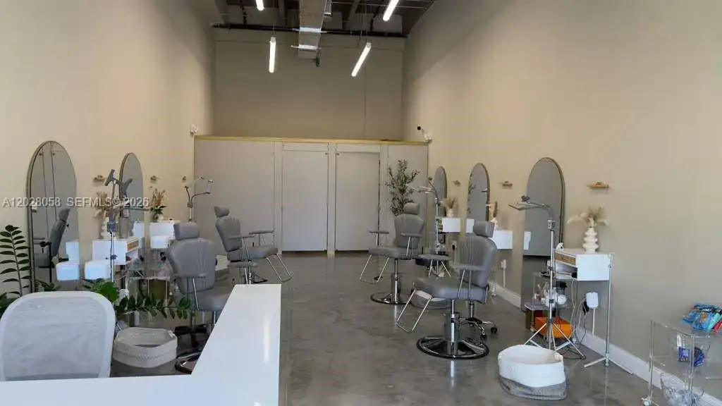 10890 NW 17th St, Sweetwater FL 33172 photo 5