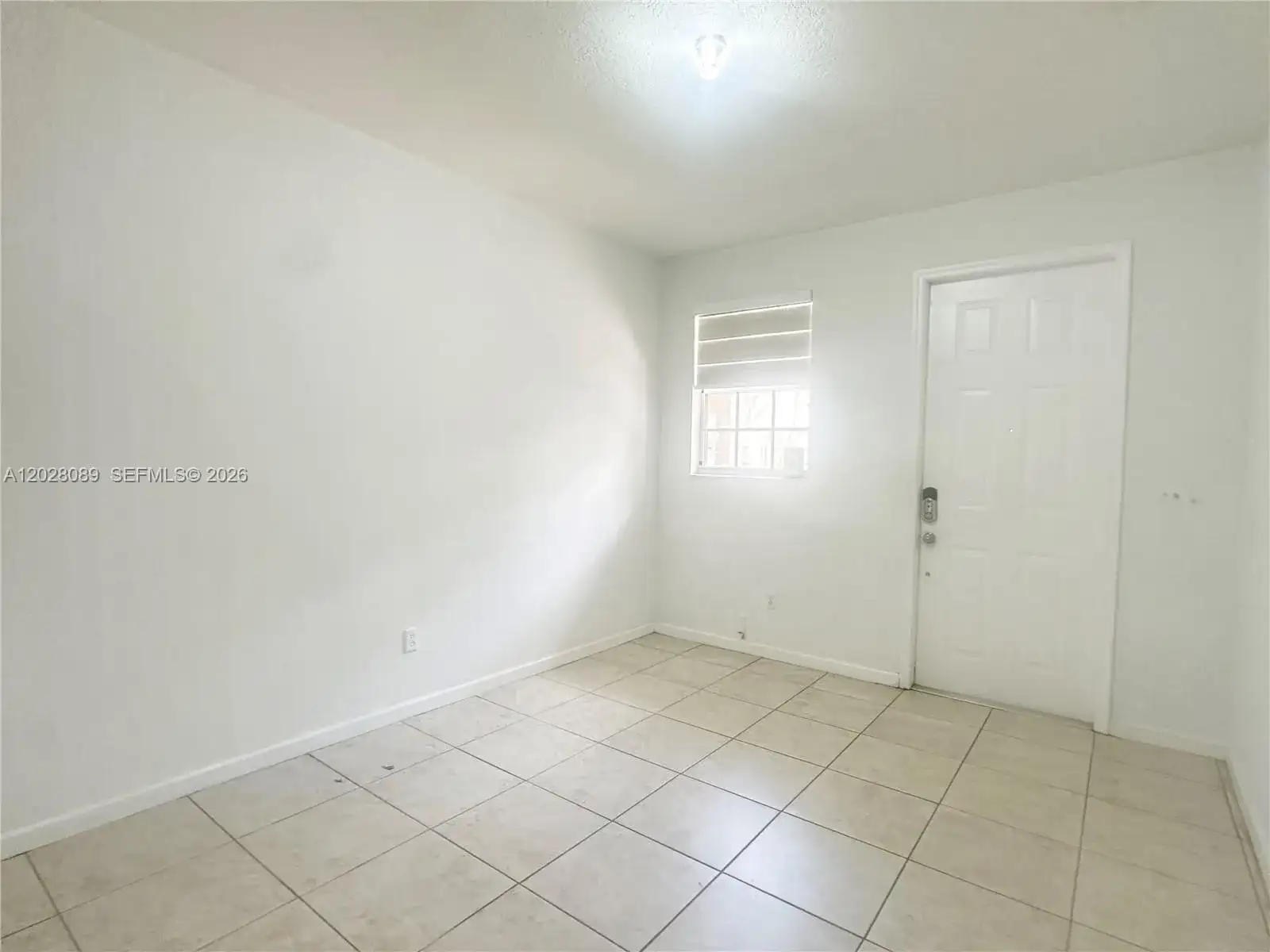 662 NE 21st Ter, Homestead FL 33033 photo 2