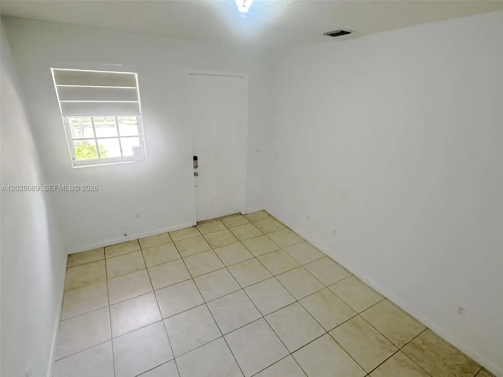 662 NE 21st Ter, Homestead FL 33033 photo 4
