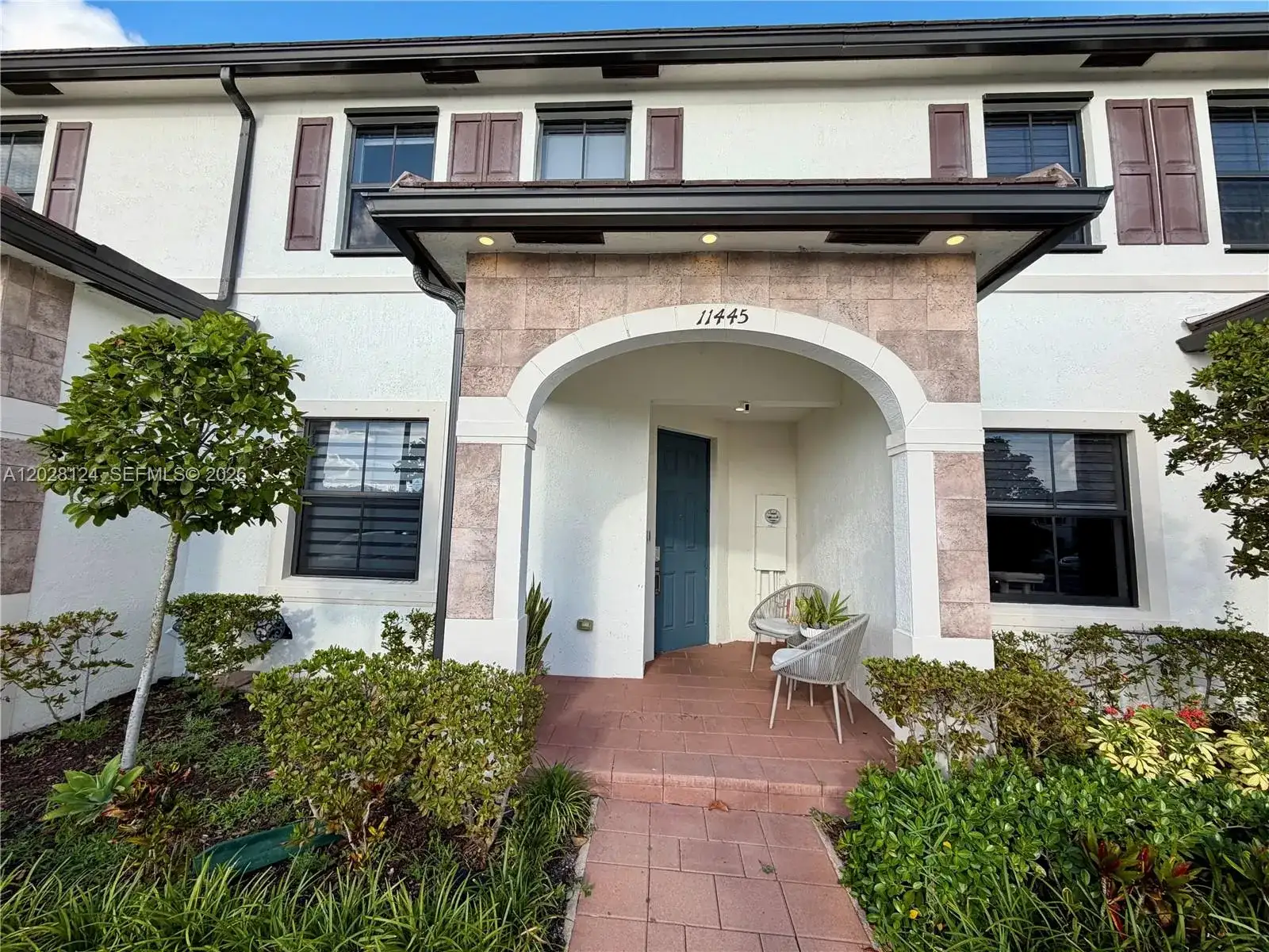 11445 W 33rd Ln, Hialeah FL 33018 photo 2