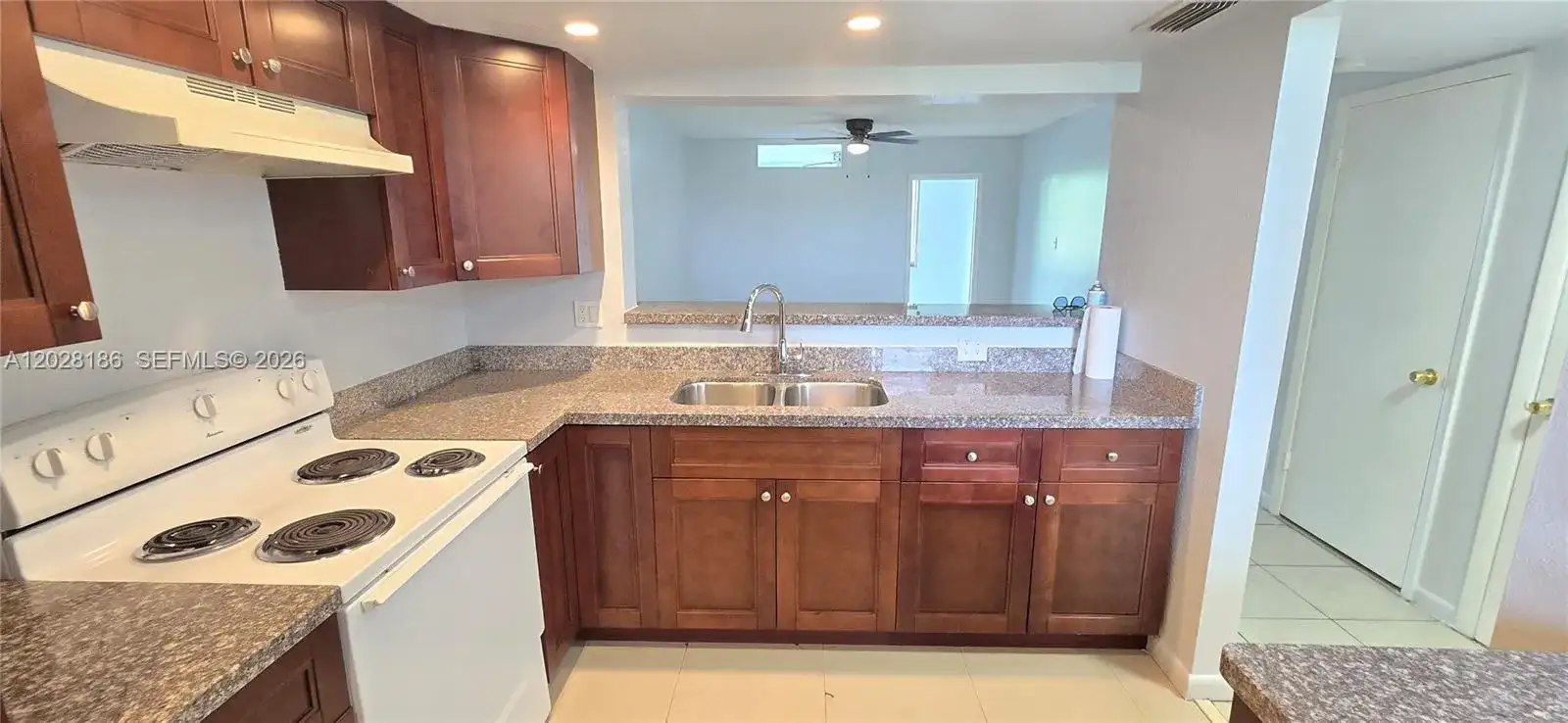 5335 NW 10th Ct # 307, Plantation FL 33313 photo 2
