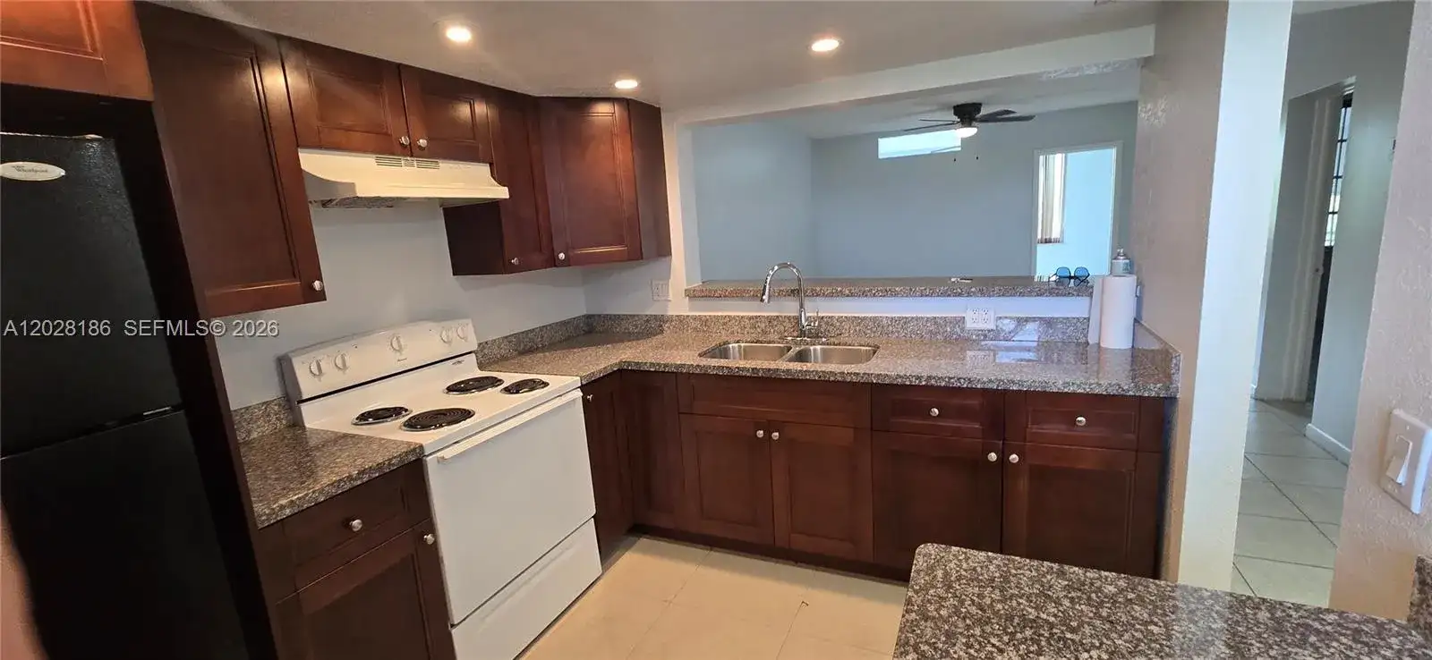5335 NW 10th Ct # 307, Plantation FL 33313 photo 3