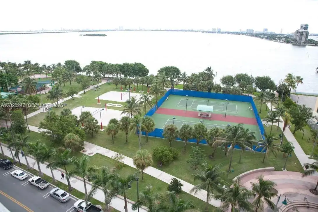 1800 N Bayshore Dr # 2310, Miami FL 33132 photo 3