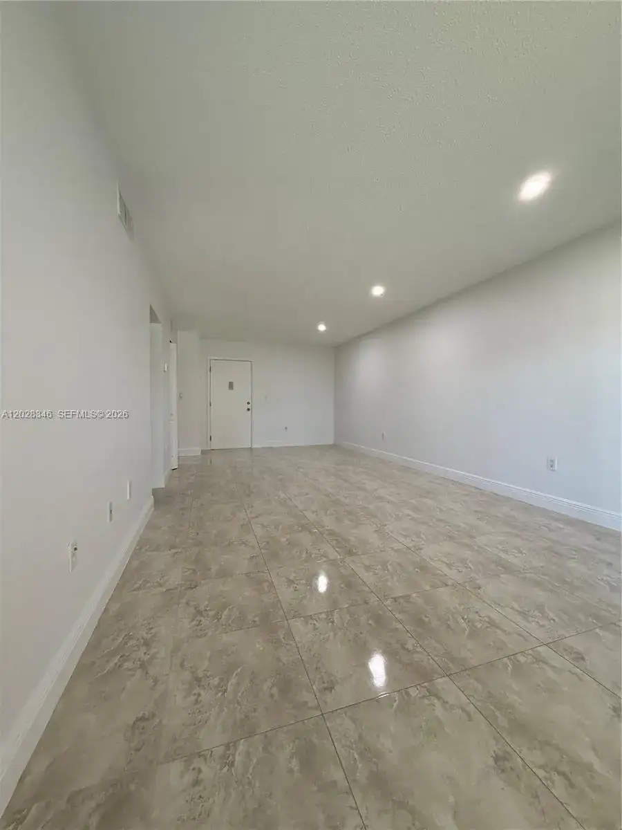 8261 SW 128th St # 205, Pinecrest FL 33156 photo 4