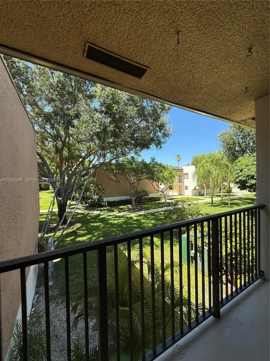 8261 SW 128th St # 205, Pinecrest FL 33156 photo 5