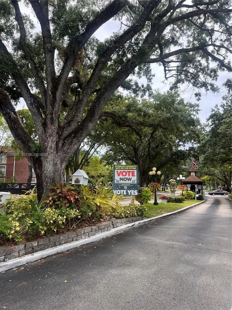 3760 Inverrary Dr # 2A, Lauderhill FL 33319 photo 2
