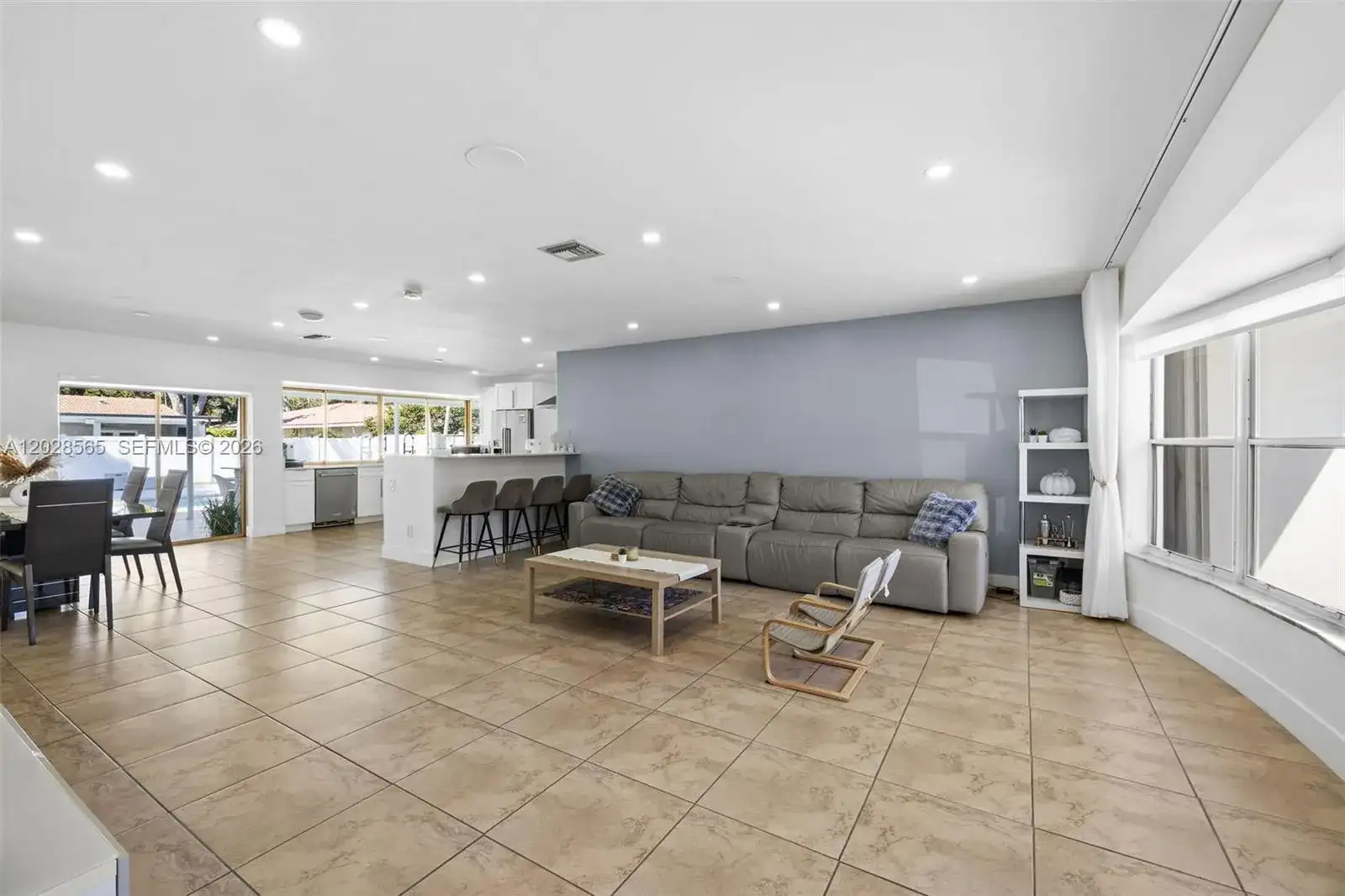 3460 N 46th Ave, Hollywood FL 33021 photo 4