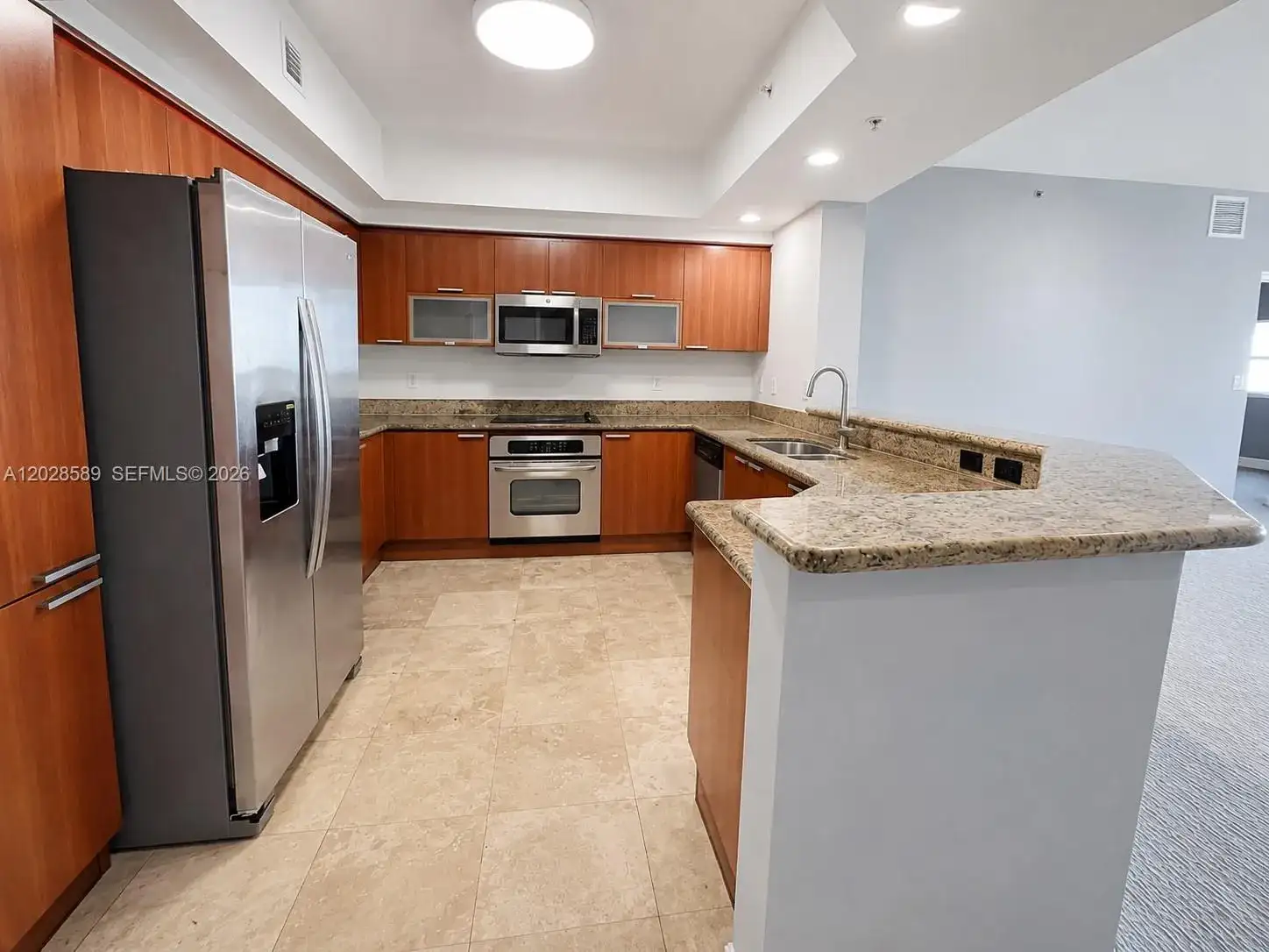 14951 Royal Oaks Ln # 2002, North Miami FL 33181 photo 5