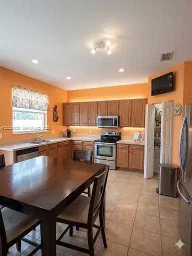 342 STAR SHELL DR, Tampa FL 33572 photo 2