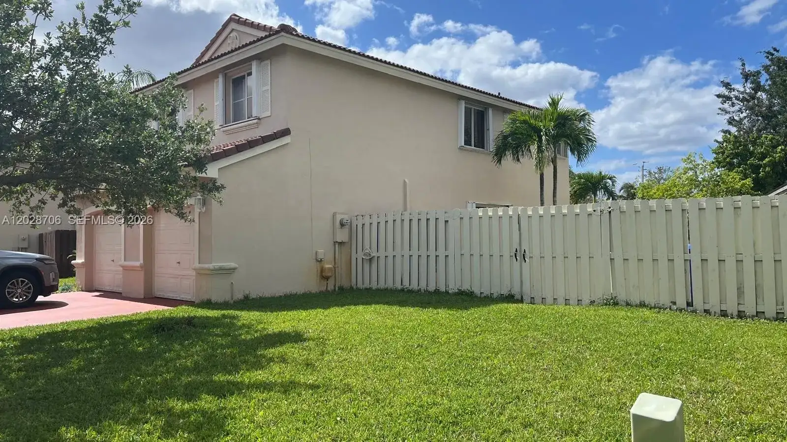 19409 NW 24th Pl, Pembroke Pines FL 33029 photo 4