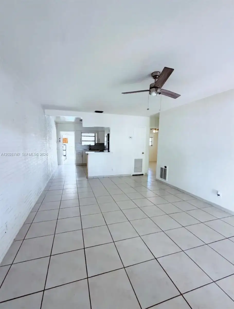 1077 SW 2nd St # 2, Hallandale Beach FL 33009 photo 5
