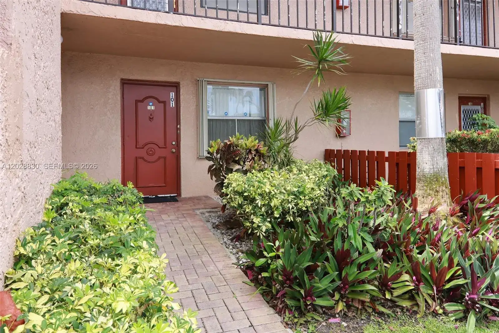 7220 Lake Cir Dr # 101, Margate FL 33063 photo 2