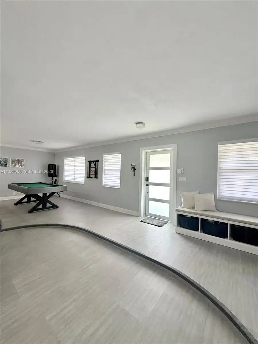 5680 SW 7th St, Plantation FL 33317 photo 4