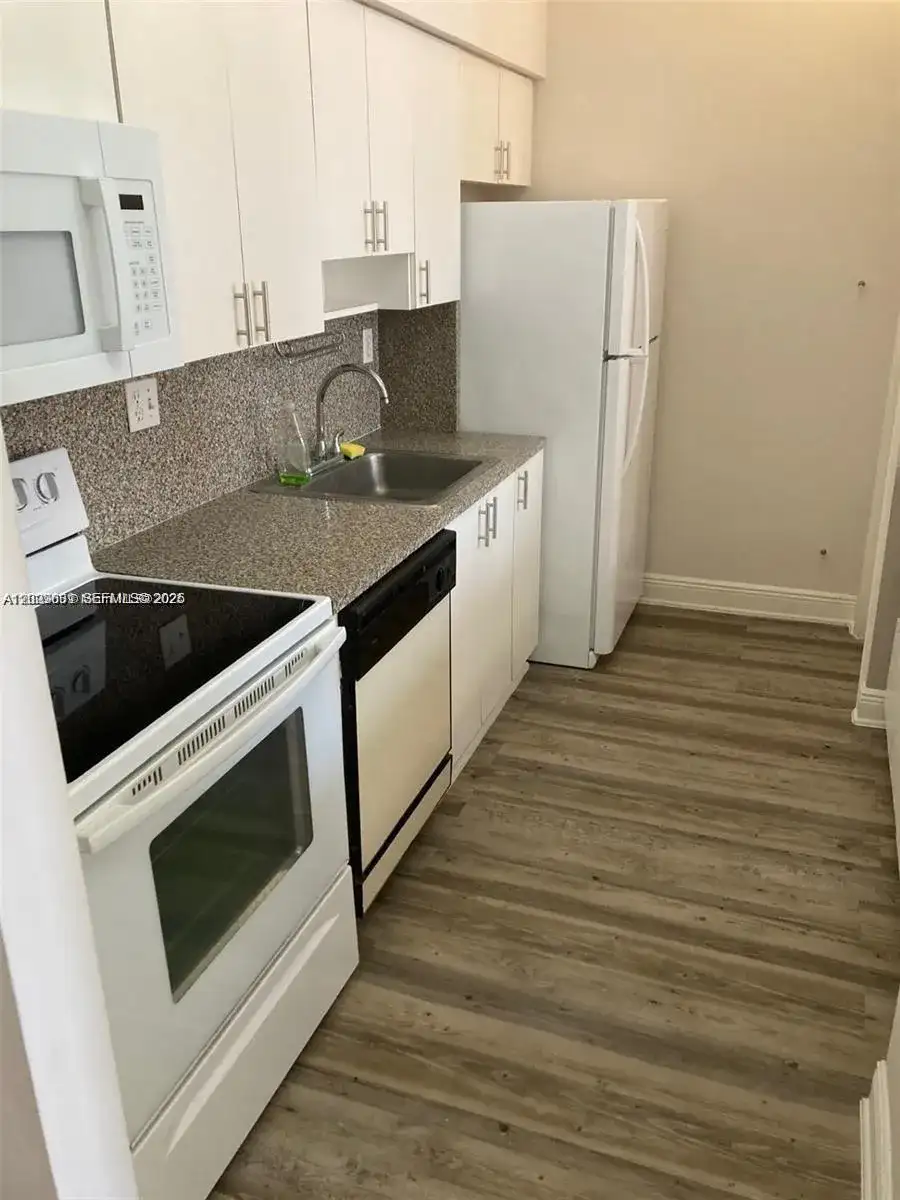 7420 W 20th Ave # 151, Hialeah FL 33016 photo 3