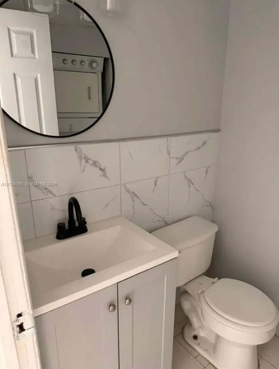 2512 NW 52nd Ave # 22B, Lauderhill FL 33313 photo 5