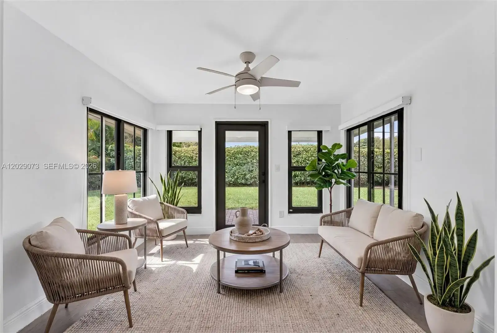 680 W 50th Pl, Hialeah FL 33012 photo 4