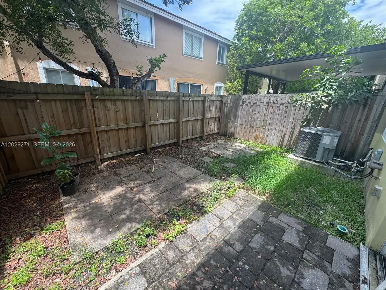 1048 SE 23rd Ter, Homestead FL 33035 photo 3