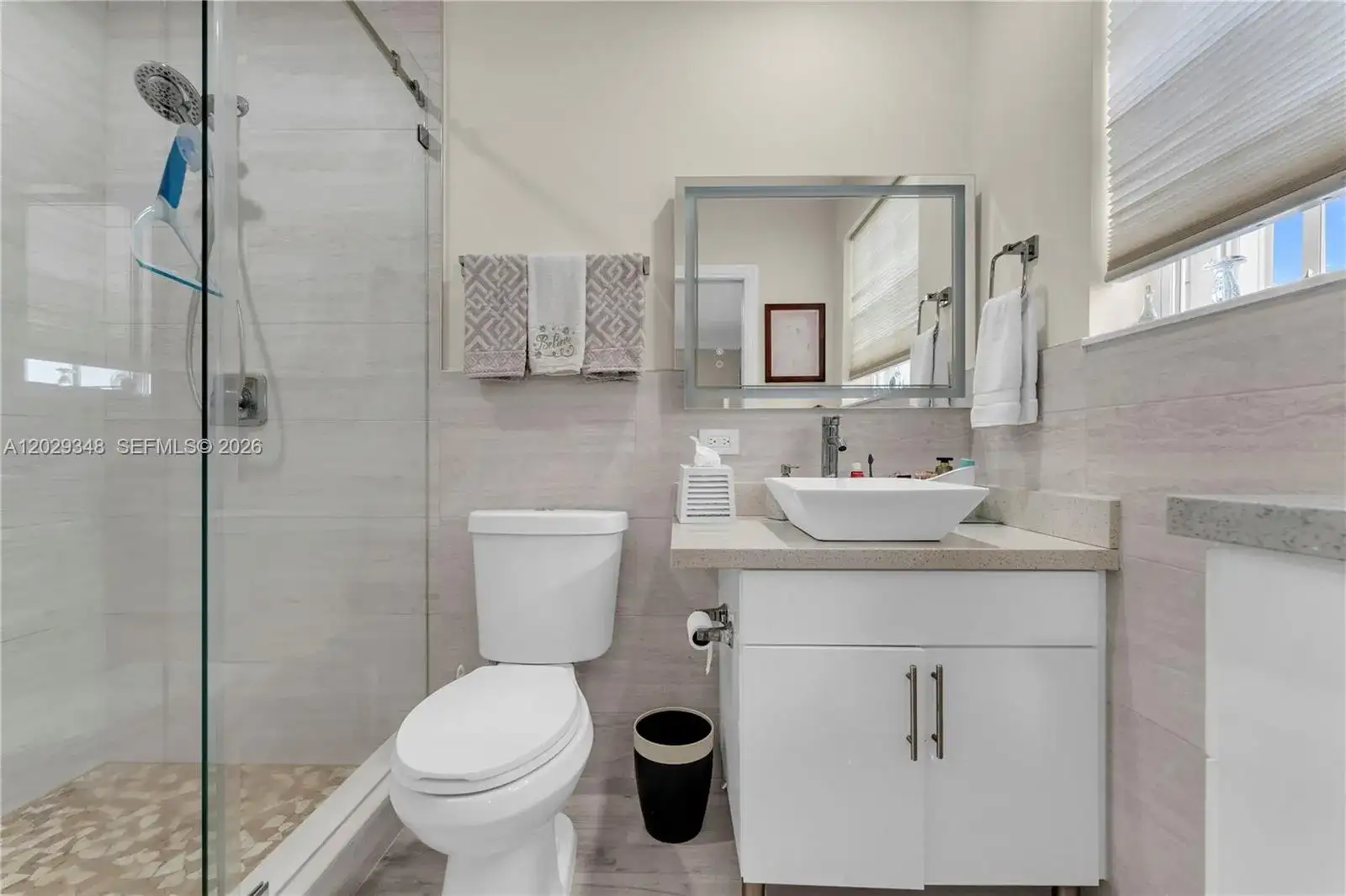 884 W 72nd Pl, Hialeah FL 33014 photo 3