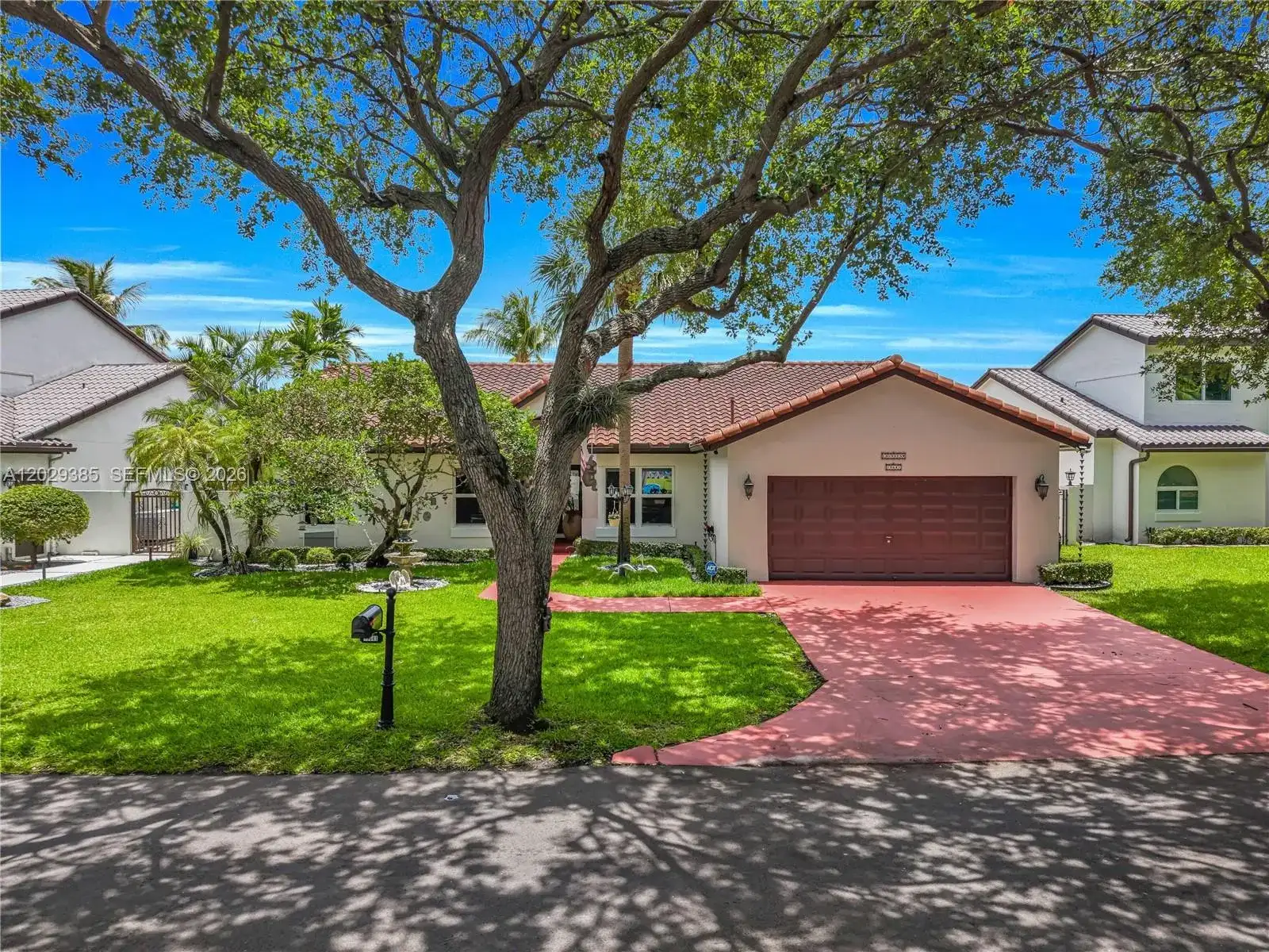 19641 NW 88th Ave, Hialeah FL 33018 photo 2