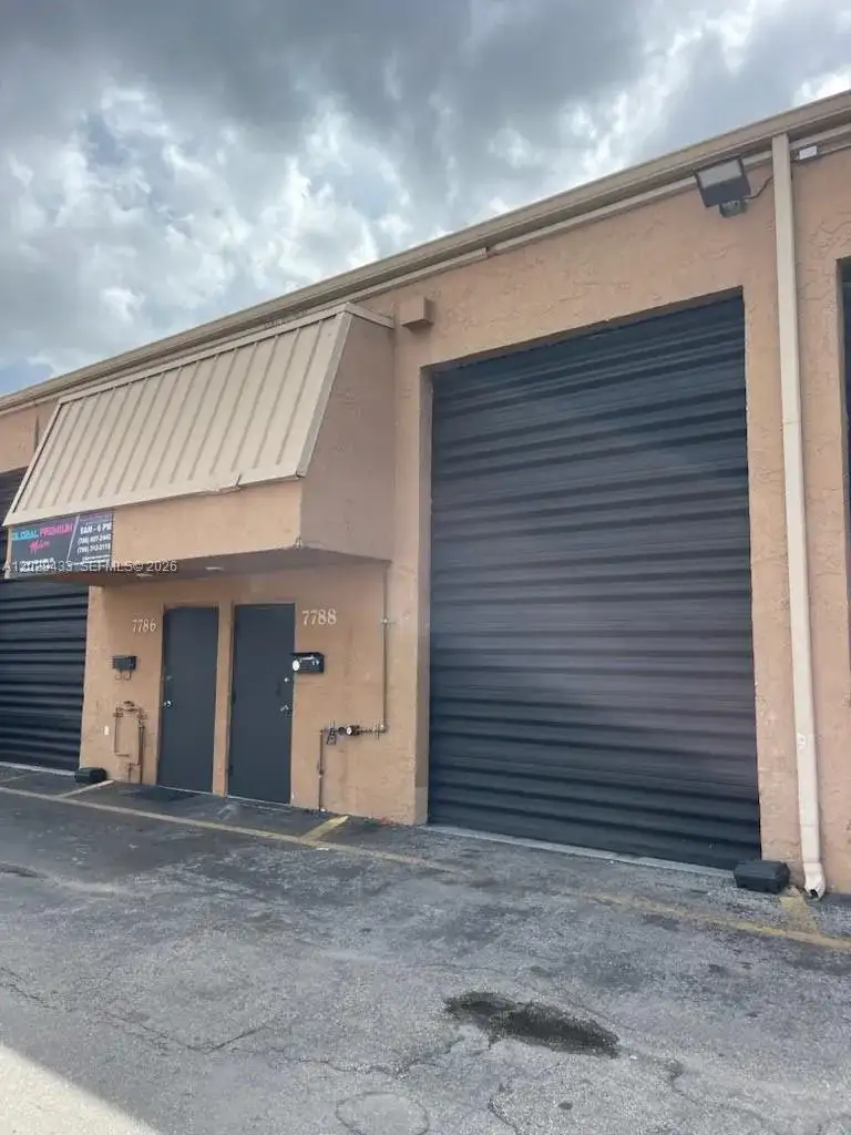 7758 NW 64th St, Miami FL 33166 photo 2