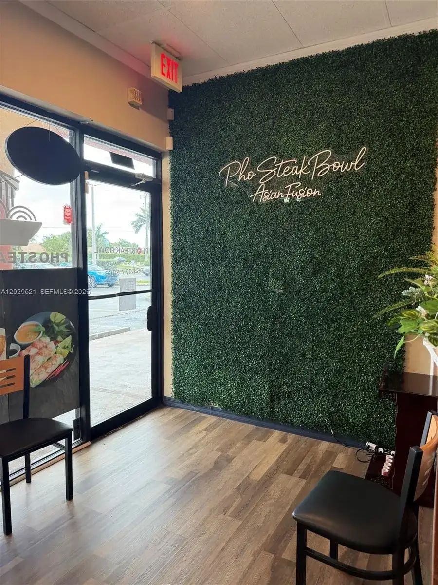 7462 Royal Palm Blvd, Margate FL 33063 photo 2