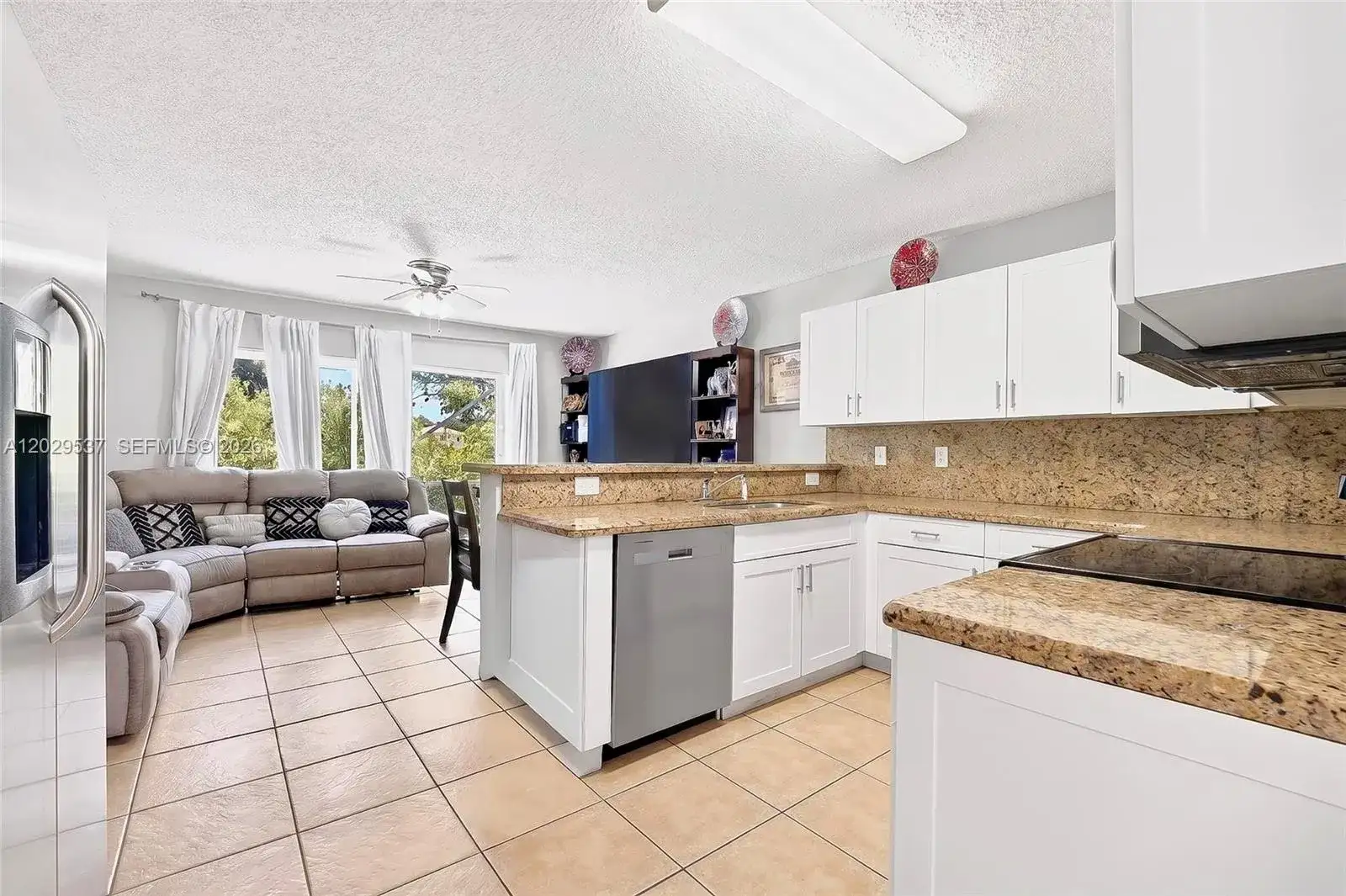 6124 NW 40th St, Coral Springs FL 33067 photo 3